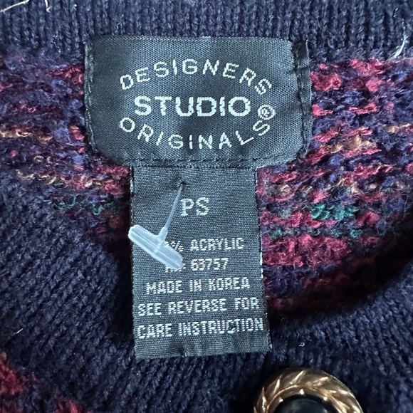 Vintage Designer Studios Original Burgundy Plaid Cardigan - Picture 2 of 5